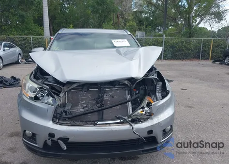 2014 Toyota Highlander Xle V6 z USA, uszkodzony, nr VIN 5TDKKRFH8ES023910